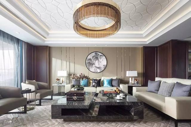 把不銹鋼條嵌到墻上，簡單點(diǎn)綴好高檔！